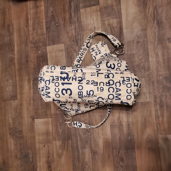 Chanel Cambon Rue Tote - Picture 4 of 9